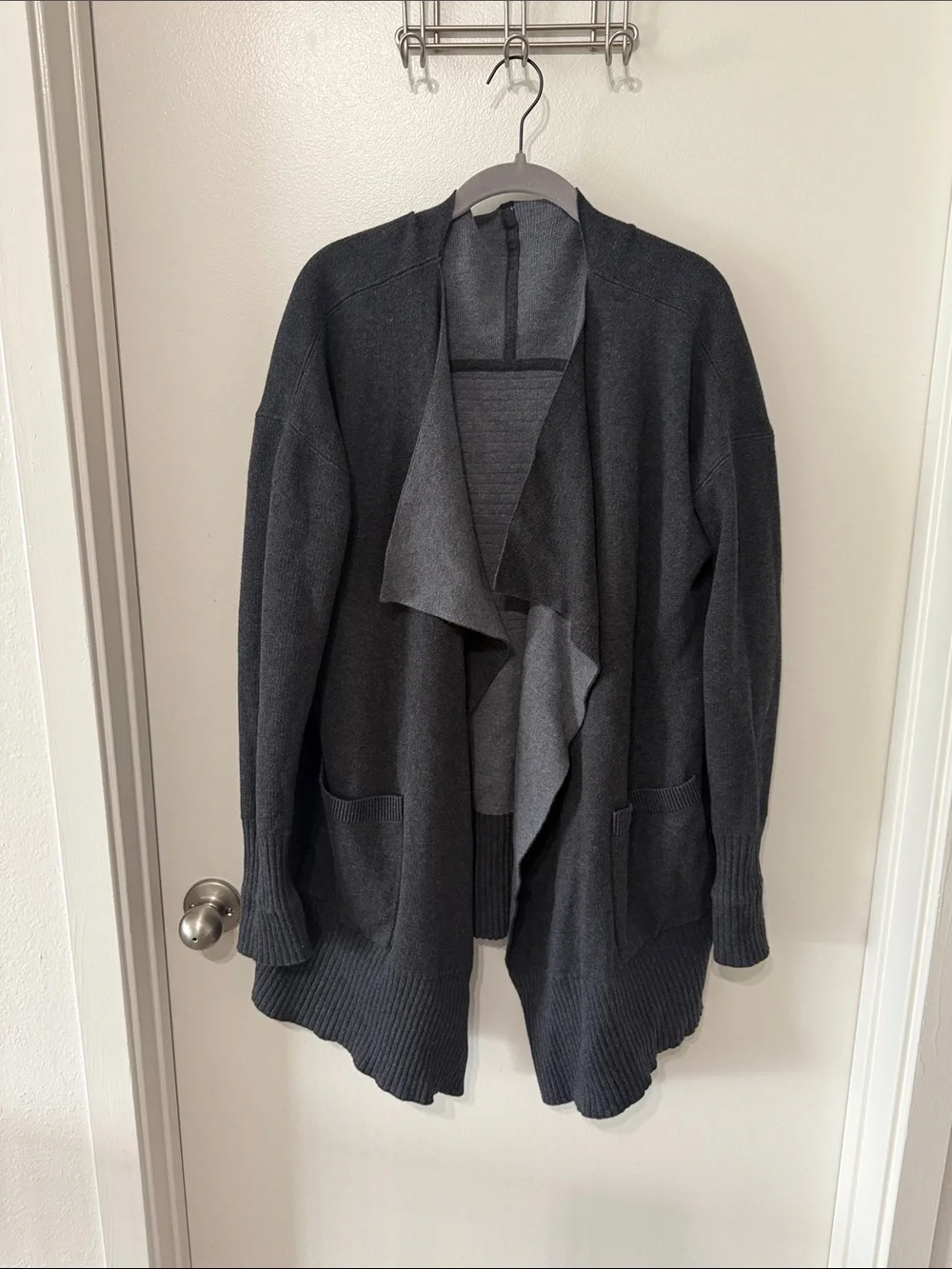 Lululemon Still Lotus Wrap *Reversible Heathered Black / Heathered Titanium